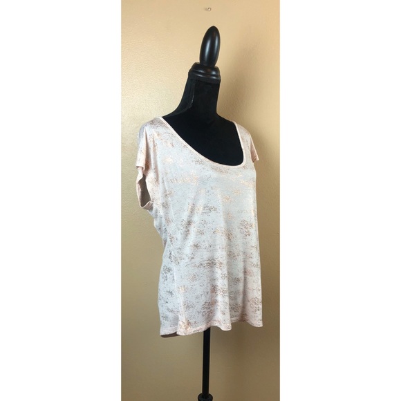 JLO Printed Flowy Top - Picture 2 of 6